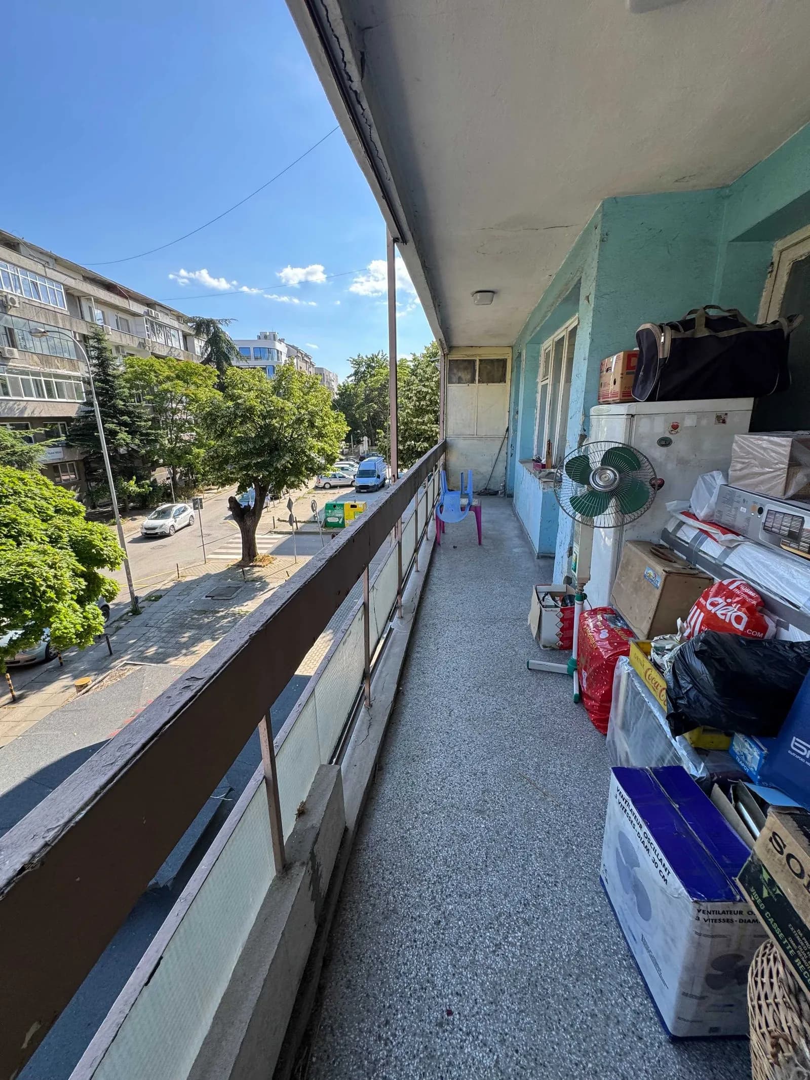 Dört Odalı Tuğla Daire Satılık, Geniş Bodrum Katı ile, Neptün Bölgesi, Varna, Humanitarian Lisesi Yakınında
