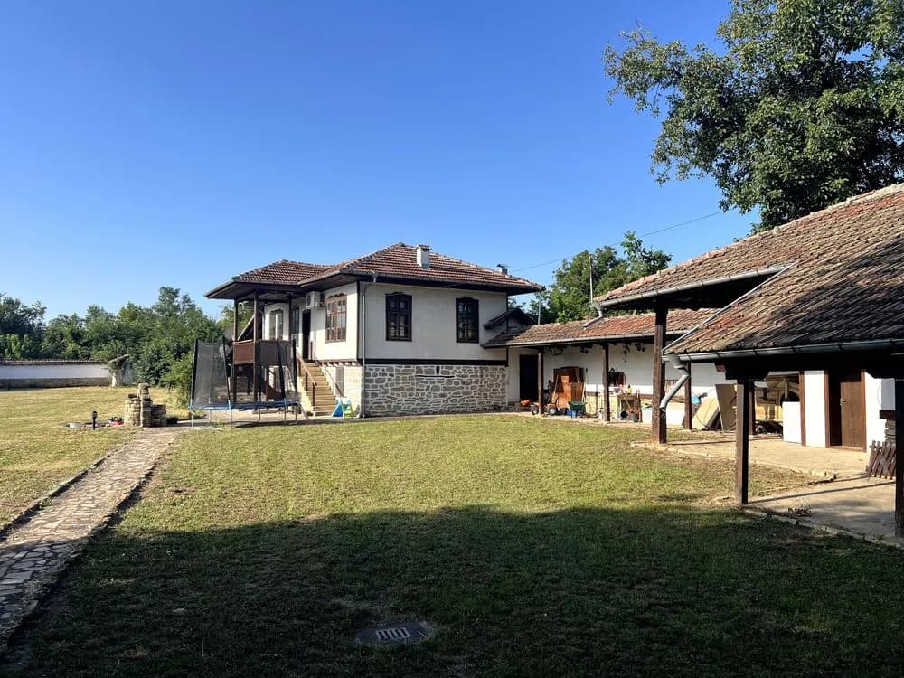 Otantik Yenilenmiş Ev - Veliko Tarnovo (Tırnova) Yakınlarındaki Bir Köyde