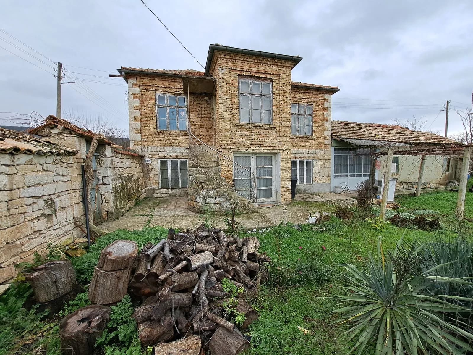 Sahibinden, Nevşa Köyünde Ev