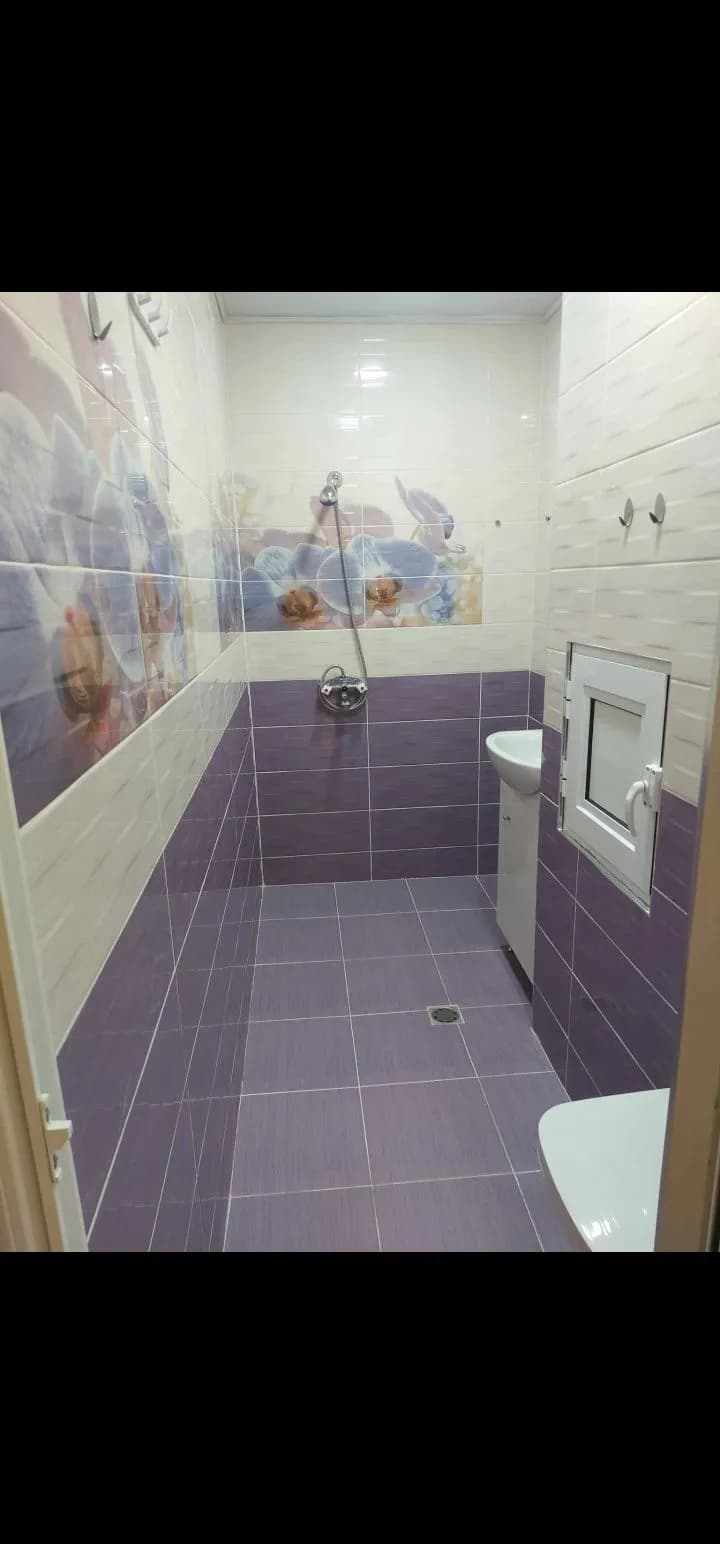 İki Odalı Geniş Apartman Satılıyor