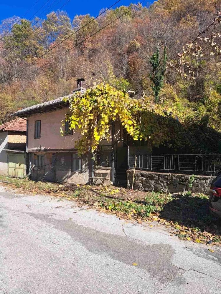 Balkanets / Troyan Köyünde Ev