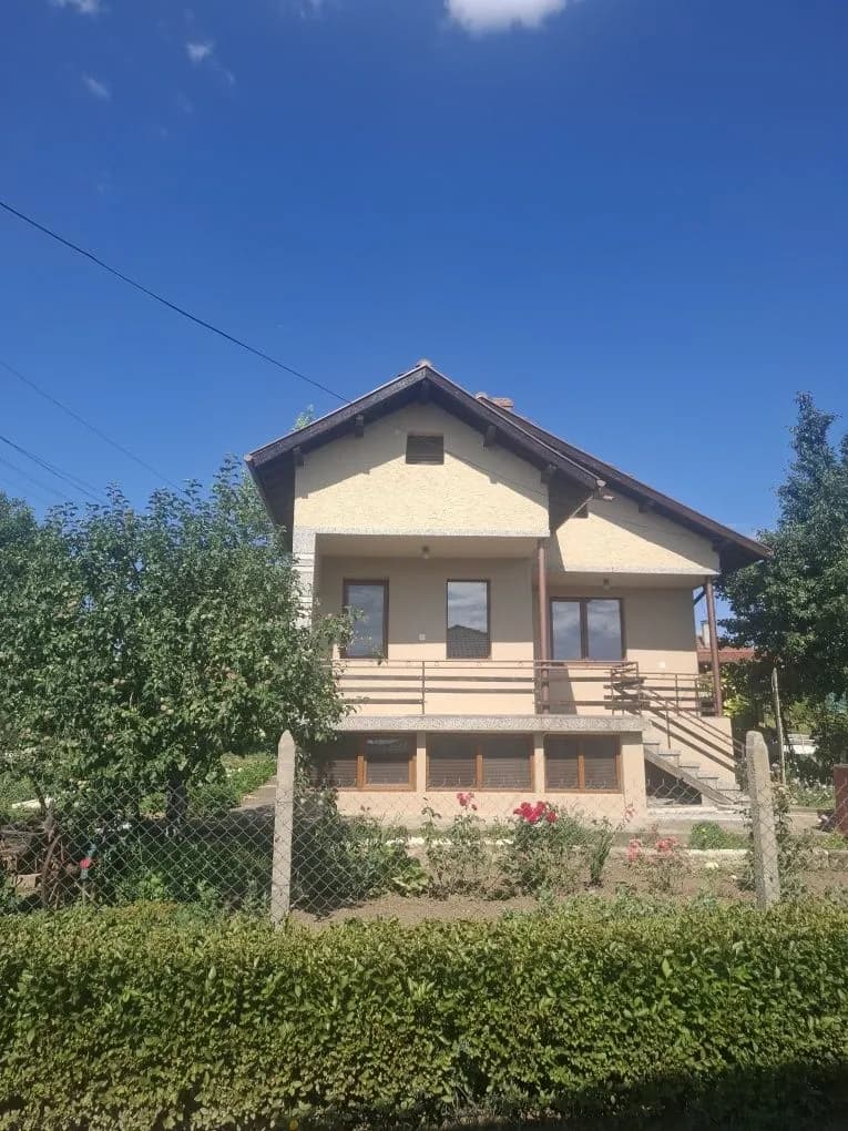 Tzenovich Köyü'nde Villa