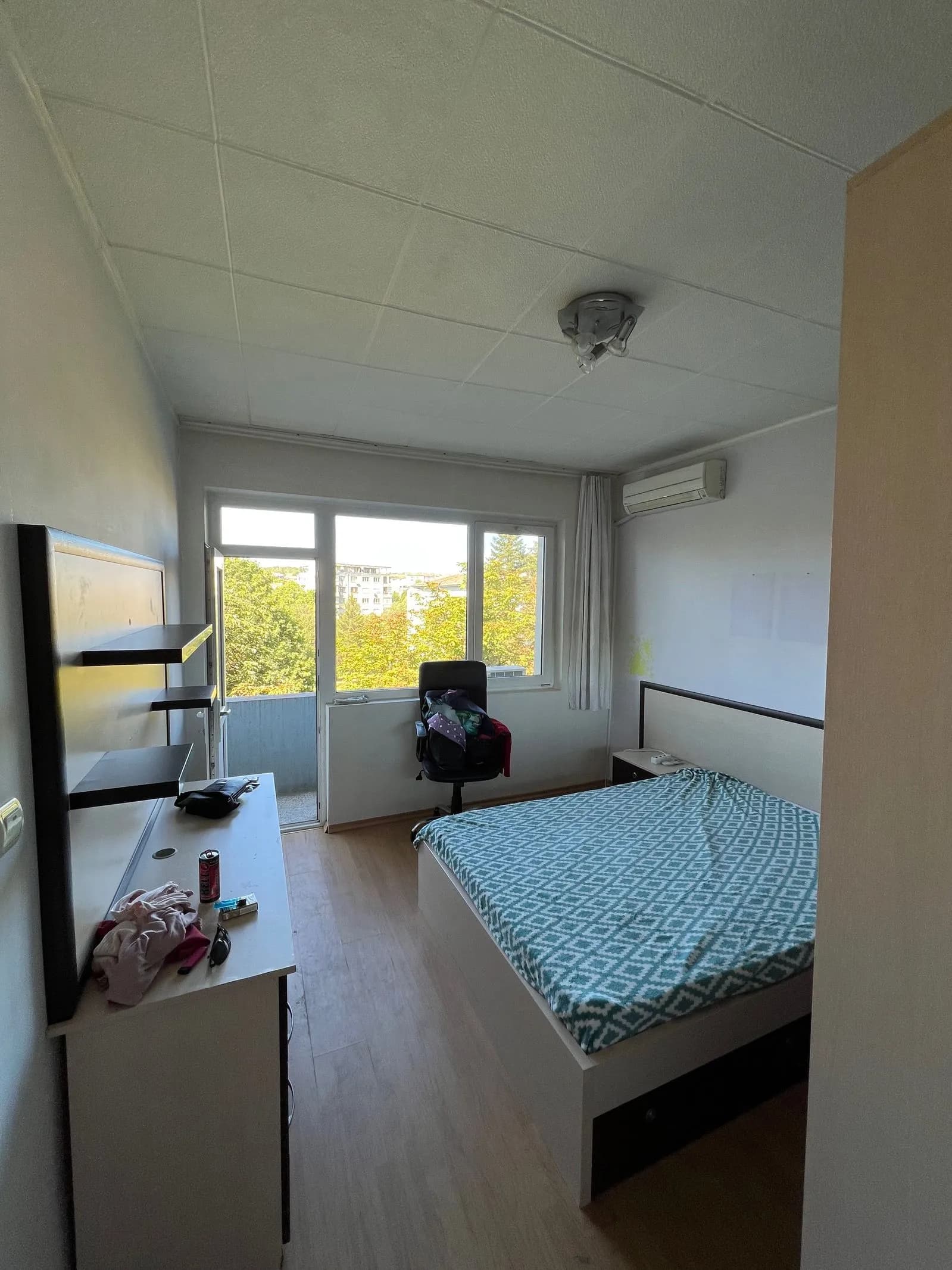 Razgrad Merkez'de Geniş İki Odalı Daire Satılıyor!