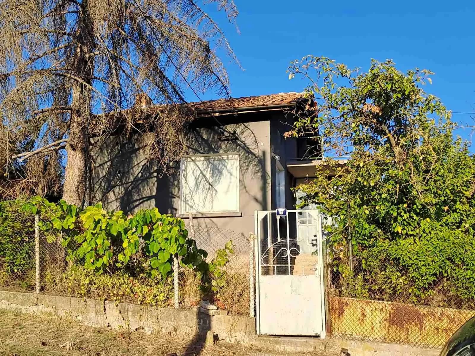 Karand Vırbovka Köyünde Ev, Dve Mogili Belediyesi, Ruse İli