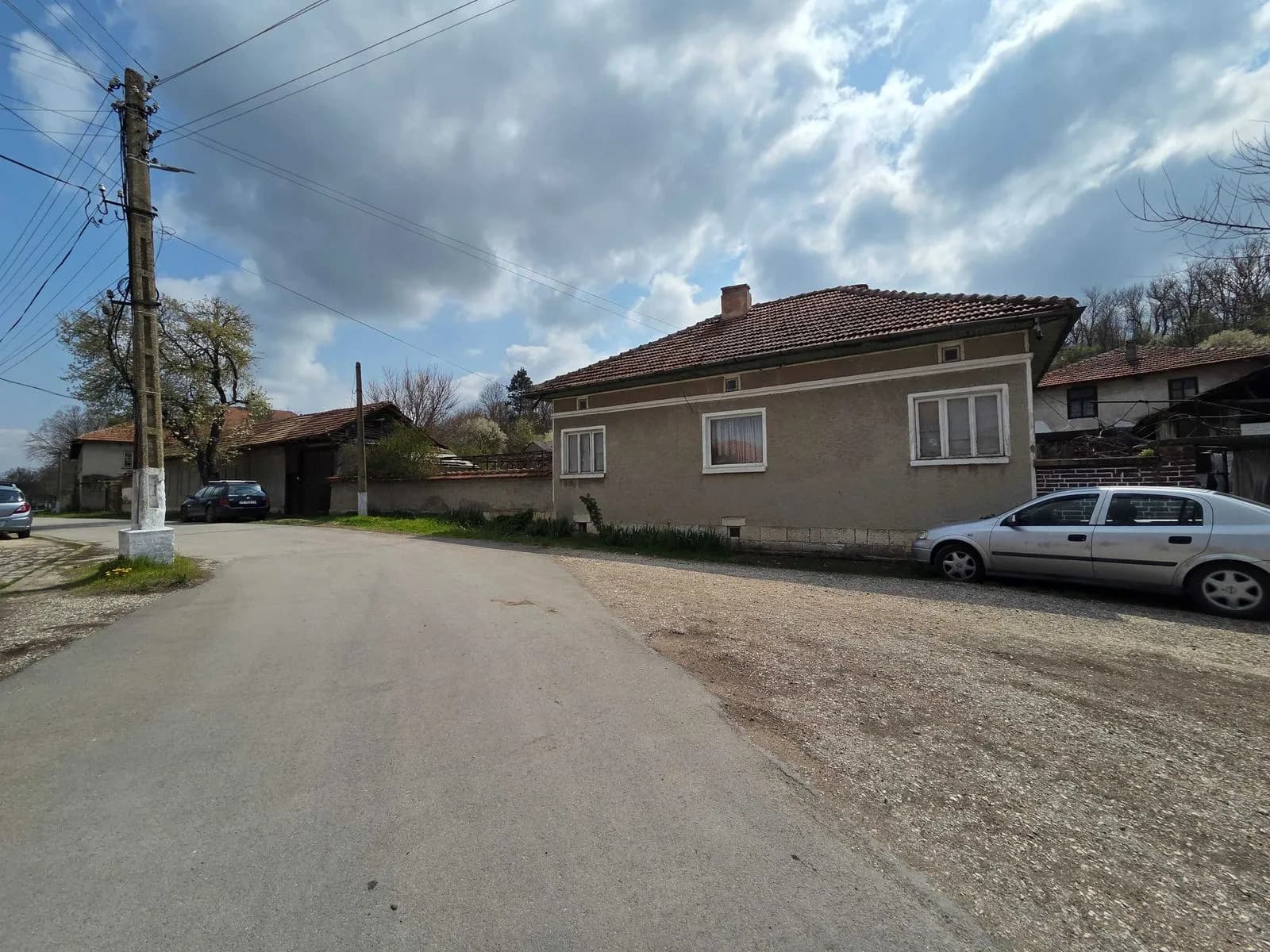 Razgrad, Pobit Kamak Köyünde Ev