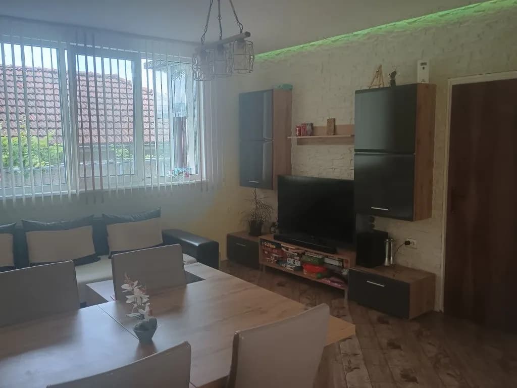 Sahibinden Ledenika Köyünde Satılık Tuğla Ev