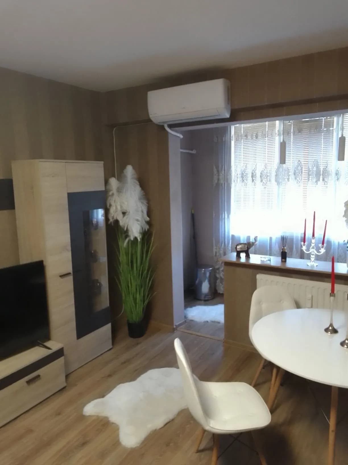 Sofia Druzhba 1'de Gölü Olan Park Yakınında 2 Odalı Daire Satılıyor
