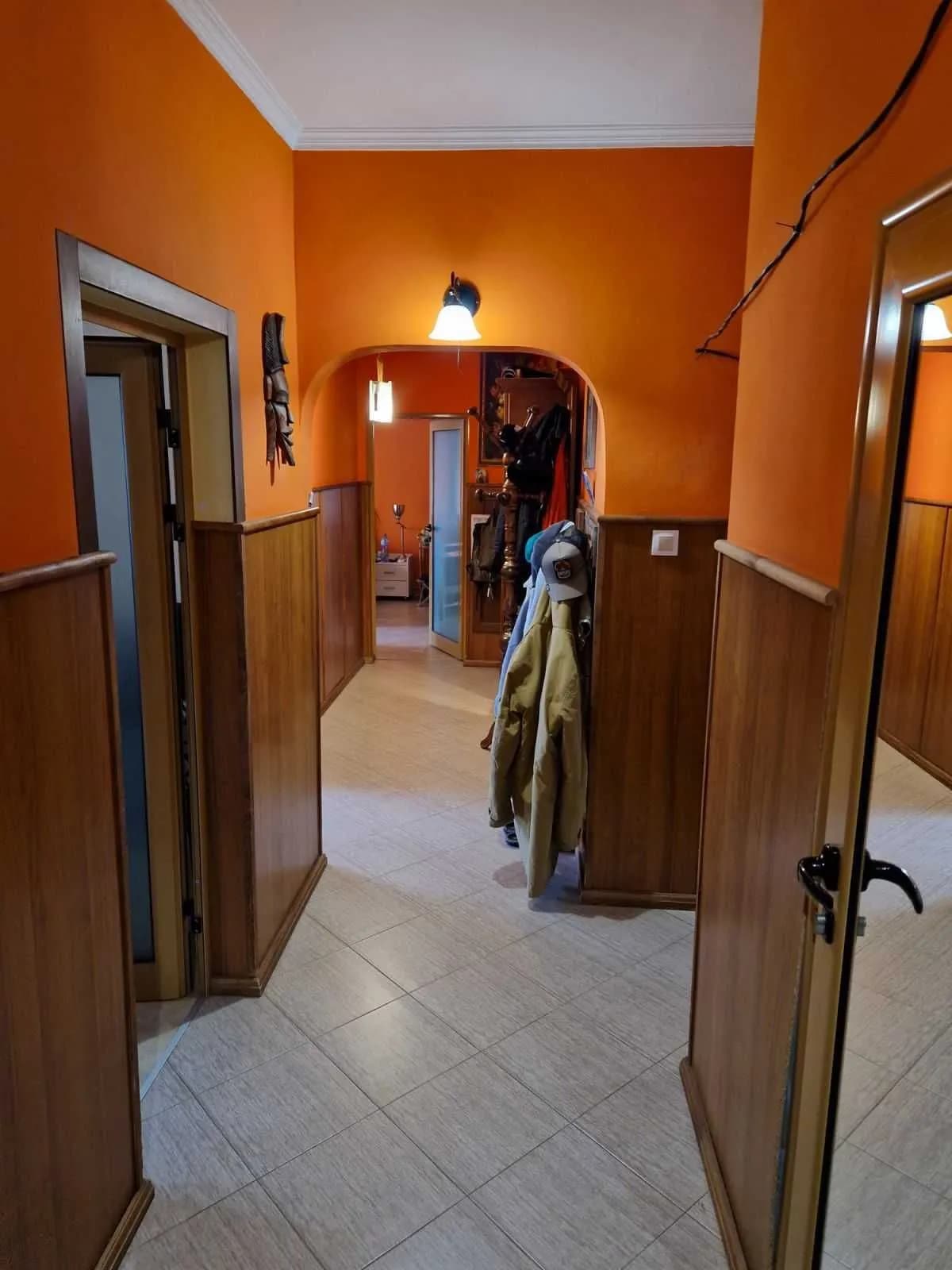 Sahibinden beş odalı apartman satışı