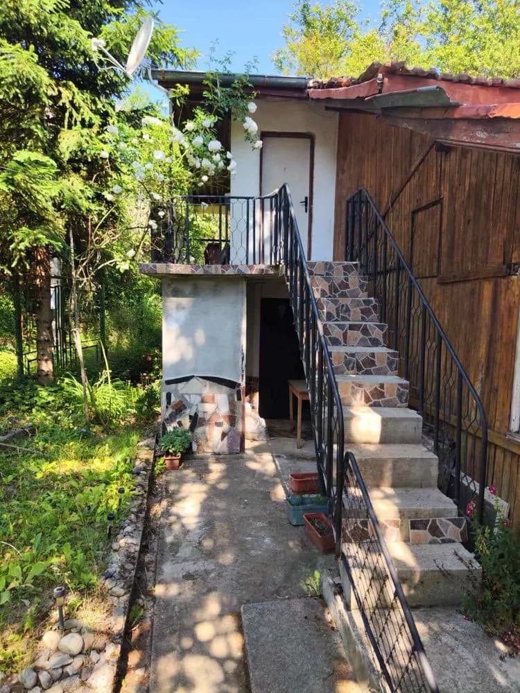 Sofia, Şterkelovo Gnezdo Bölgesinde Satılık Ev
